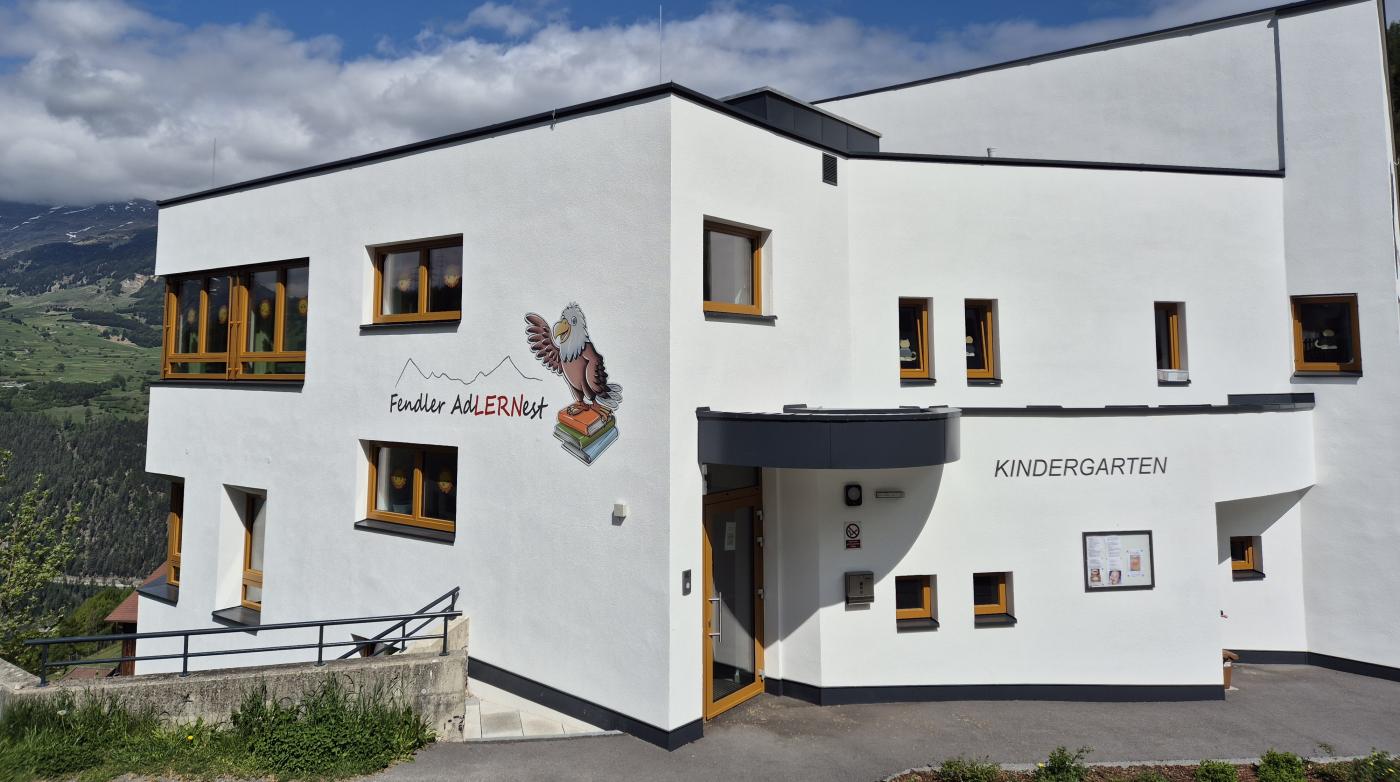 Bild zeitgt Kindergartengebäude