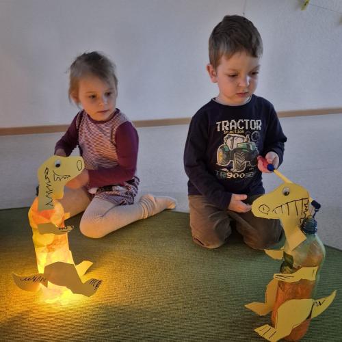 Kinder mit der Laterne