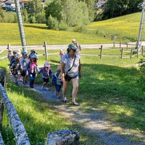 Wanderung zum Wasserspielplatz