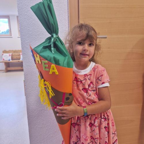 Kind mit Schultüte